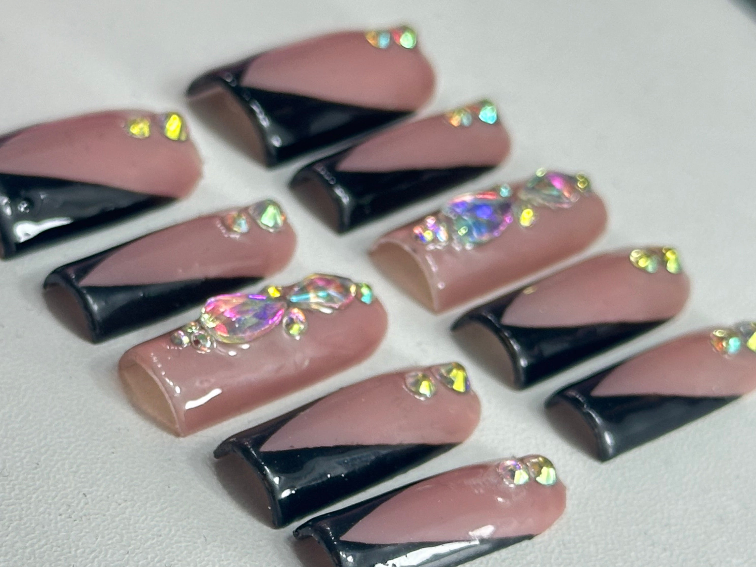 Lux dark Press-on Nails